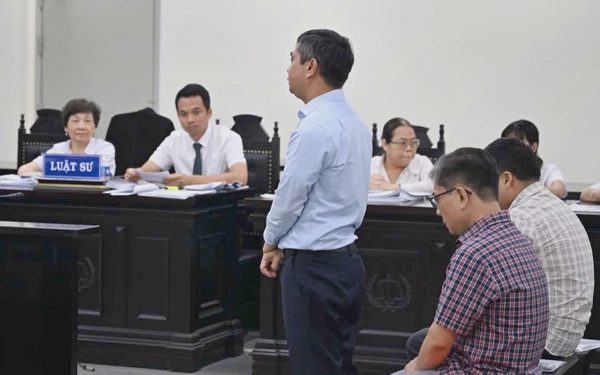 Vụ ‘ăn chặn’ tiền A80: Cựu hiệu trưởng nói ‘bận quá, cấp dưới báo gì biết đó’, bị đề nghị 3 - 3,5 năm tù