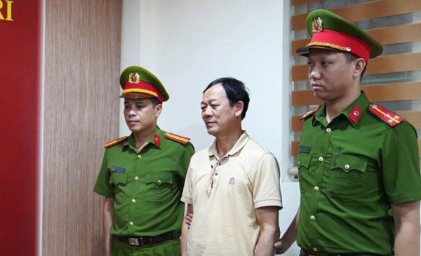 Vụ Bí thư và Chủ tịch xã ở Phú Thọ bị bắt: Khởi tố đối tượng 'chạy' thủ tục, thu lợi hơn 15 tỷ đồng