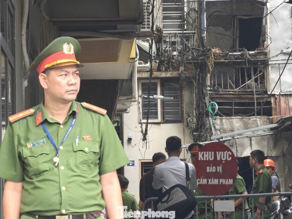 Vụ cháy khiến 5 người tử vong ở Hà Nội: Các nạn nhân là họ hàng, 2 người quen đến ở nhờ trong thời gian chữa bệnh