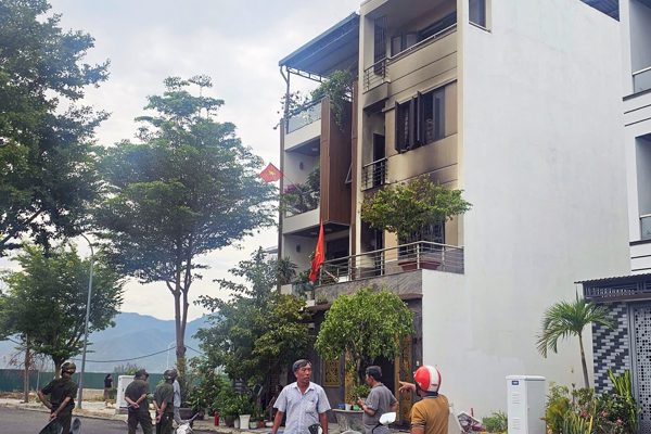 Vụ cháy nhà khiến mẹ chồng, con dâu tử vong: Nghi do sạc điện thoại