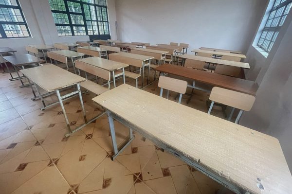 Vụ đóng đến 500.000 đồng mua bàn: Trả lại hơn 26 triệu đồng cho phụ huynh