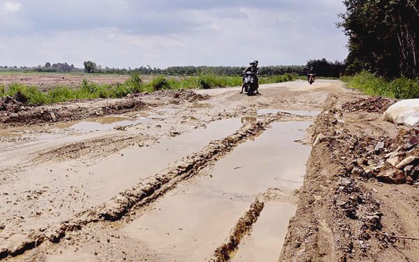 Vụ đường 20 tỉ nát bươm ở Lâm Đồng: Nhà thầu ì ạch sửa chữa