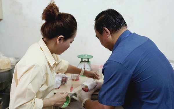 Vụ nghi ngộ độc sau ăn bánh mì ở Quảng Trị: Thêm 20 người nhập viện