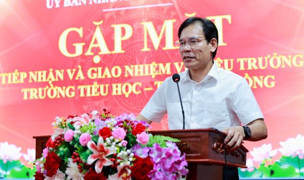 Vụ người điểm cao xin không nhận chức: Điều động Trưởng phòng VH-XH làm hiệu trưởng