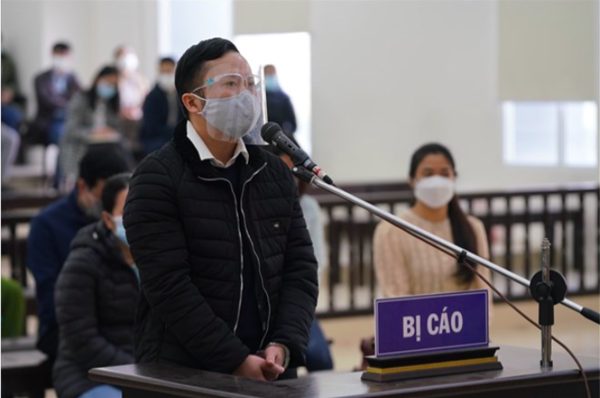 Vụ nữ cán bộ Đại học Đông Đô mở lớp ‘chui’, thu 1,9 tỷ đồng: Trả hồ sơ điều tra thêm người liên quan