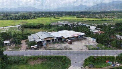 Vụ quán cơm bị tố ‘chặt chém’ ở Quảng Ngãi: Đã nộp phạt, nhưng công trình vi phạm vẫn tồn tại
