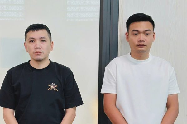 Vụ xe cứu thương chở bệnh nhân 16km hết hơn 9 triệu đồng: Khởi tố 2 bị can