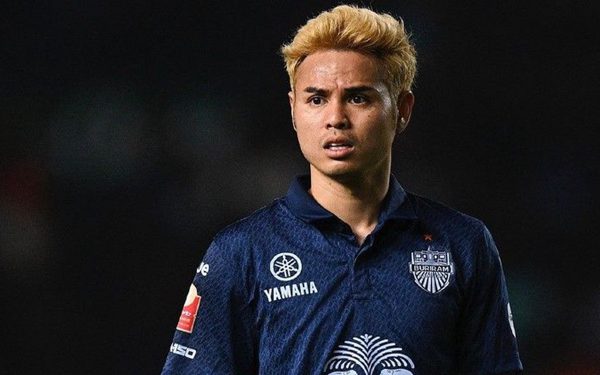 'Vua cùi chỏ' bị loại, fan Thái Lan thảng thốt: 'Lấy ai chống cự Việt Nam?'