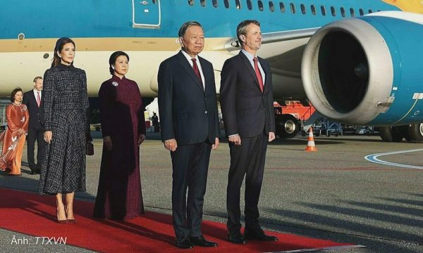 Vua Đan Mạch chủ trì lễ đón Tổng Bí thư, Chủ tịch nước