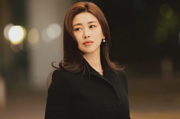 Vừa nghỉ hưu, tôi tuyên bố "nghỉ làm vợ", chồng cười khẩy tưởng đùa