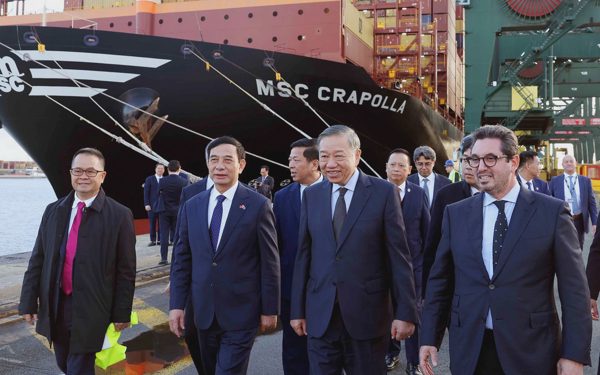 Vùng có cảng biển lớn thứ hai châu Âu của Bỉ sẵn sàng mở rộng hợp tác với Việt Nam