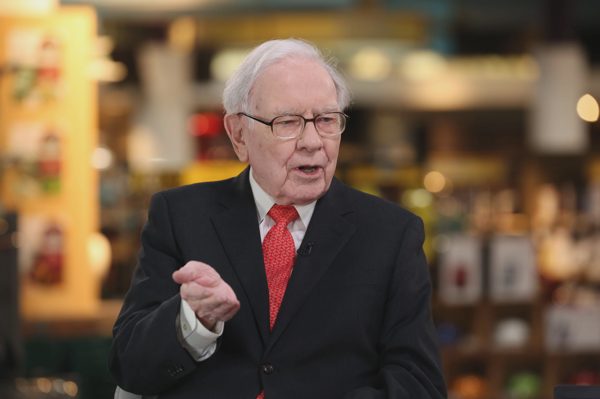 Warren Buffett từ chức Chủ tịch Berkshire Hathaway