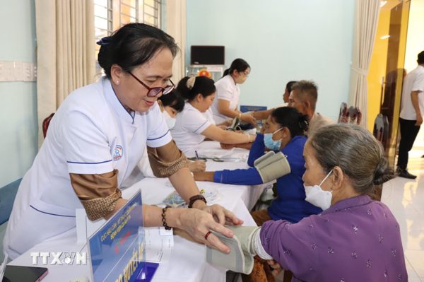 Xã đầu tiên của Thành phố Hồ Chí Minh hoàn thành khám sức khỏe toàn dân