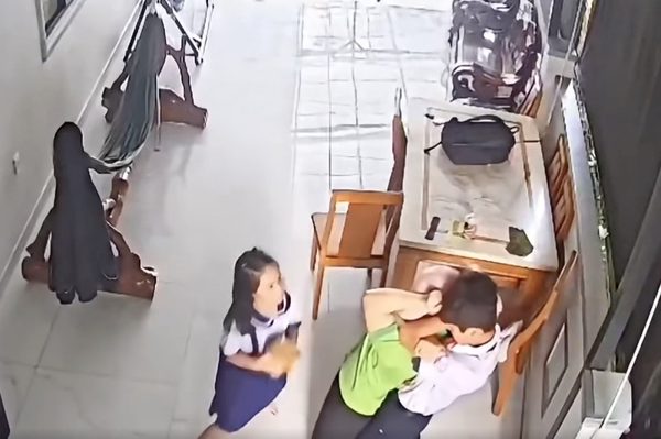 Xác minh đoạn video nam sinh lớp 7 đánh người thân