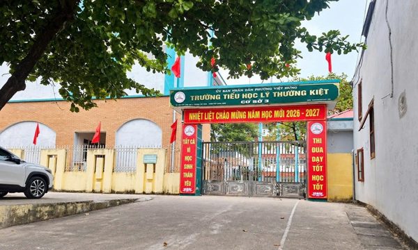 Xác minh phó hiệu trưởng vay tiền của nhiều giáo viên ở Quảng Ninh