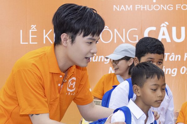Xây cầu cho học sinh Vĩnh Long và Cà Mau