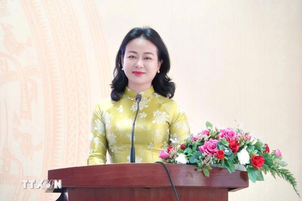 Xây dựng, chỉnh đốn Đảng phải gắn chặt với trách nhiệm phục vụ nhân dân
