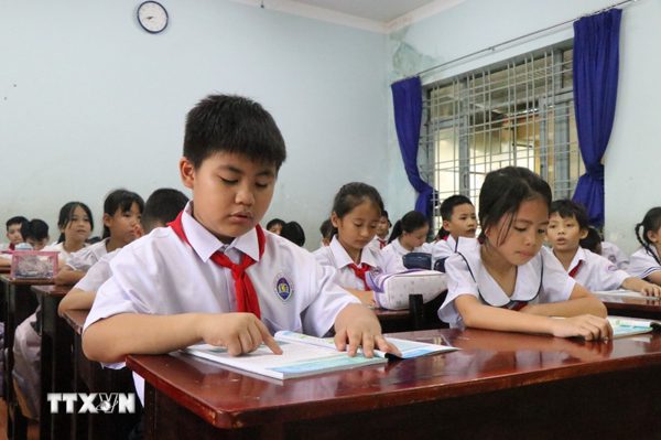 Xây dựng mô hình trường học xã hội chủ nghĩa tại những địa bàn có đủ điều kiện