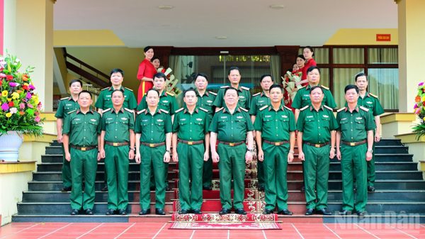 Xây dựng Quân đoàn 12 tinh, gọn, mạnh, hiện đại