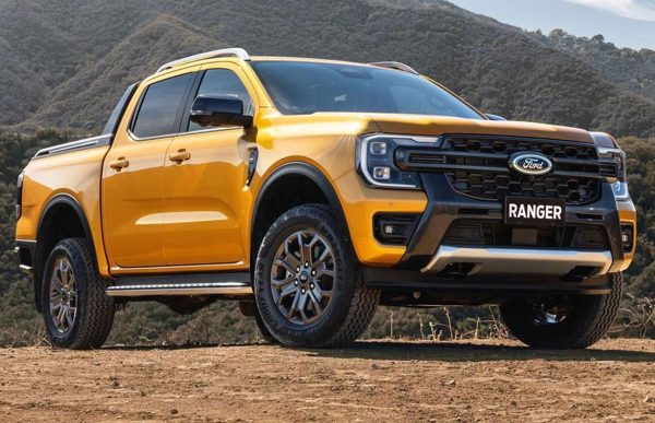 Xe bán tải tháng 9: Ford Ranger trở lại ngôi đầu, Mitsubishi Triton 'hụt hơi'