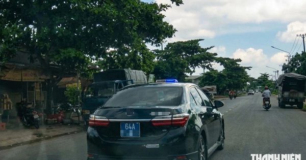 Xe biển xanh, biển đỏ nào được lắp đèn, còi ưu tiên?