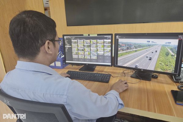 Xe cá nhân khó thoát, tại sao limousine "bay" trên cao tốc vẫn lộng hành?