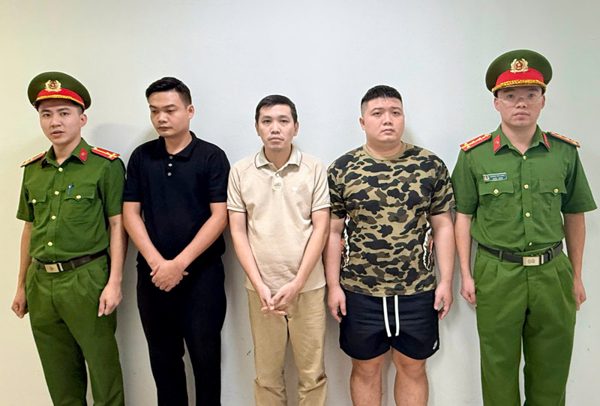Xe cấp cứu chở bệnh nhân 16km thu 9 triệu: Cho bệnh nhân dùng chai thuốc ‘duy trì sự sống’ có giá nhập 4.000 đồng