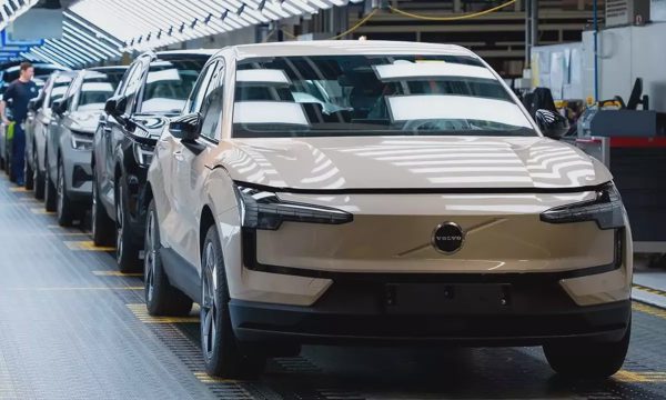 Xe điện kéo thị trường ôtô châu Âu tăng 10,2%
