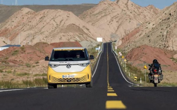 Xe điện nào chạy gần 100.000km hơn 1 năm mà pin như nguyên, không sự cố?