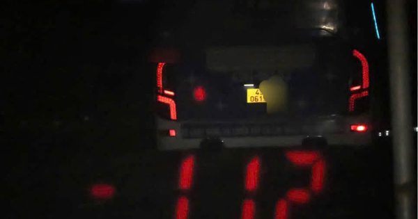 Xe khách phóng 112 km/giờ trên quốc lộ 1, CSGT tăng cường kiểm tra ban đêm