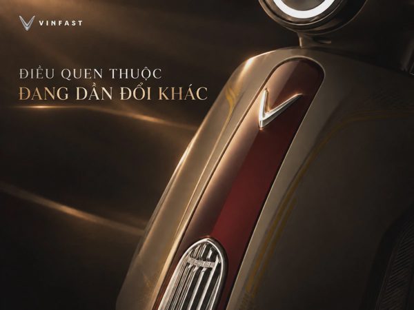 Xe máy điện mới của VinFast lộ diện, tên Grand Premia, ốp mặt nạ lạ mắt