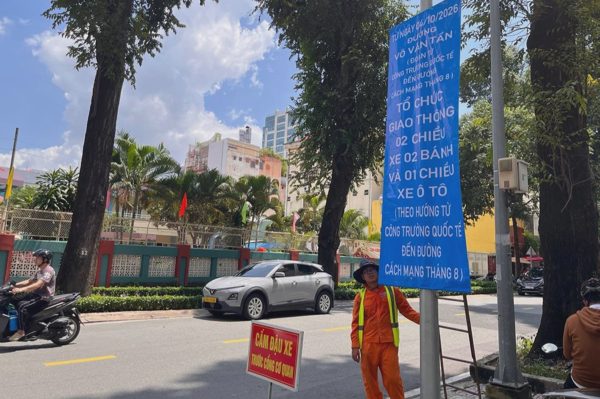 Xe máy được chạy 2 chiều trên đường Võ Văn Tần ở TPHCM từ ngày 4/10