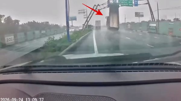 Xe tải tông sập giá long môn trên cao tốc: Chuyển hồ sơ sang cơ quan điều tra