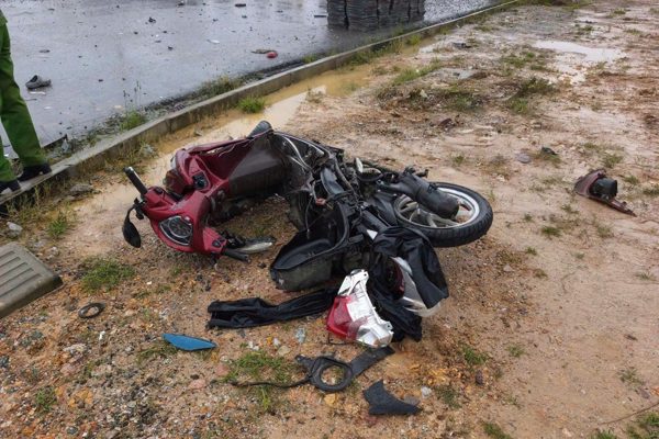 Xe tải va chạm xe máy, hai nam sinh ở Hà Tĩnh tử vong thương tâm