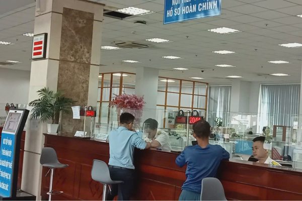 Xem danh sách 2.893 doanh nghiệp, cá nhân nợ thuế do Thuế TPHCM công bố