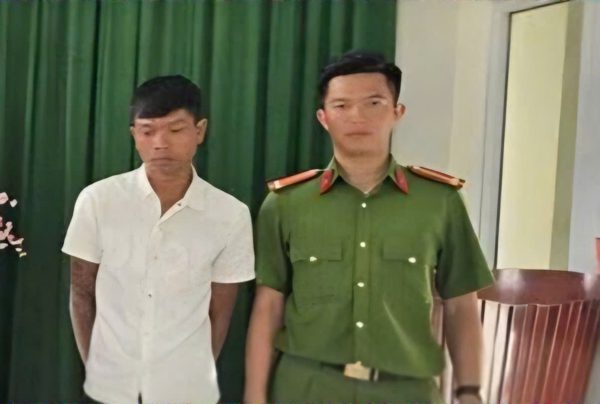 Xem livestream thấy vợ uống bia, người đàn ông ở Đắk Lắk nổi giận đốt nhà