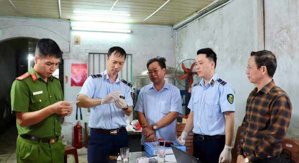 Xí nghiệp rượu Mẫu Sơn bị xử phạt do vi phạm quy định bảo quản