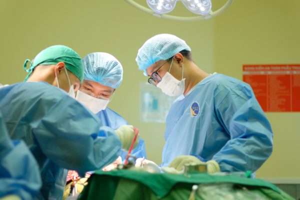 Xin về lo hậu sự, nam thanh niên 19 tuổi hồi sinh từ dấu hiệu cử động tay