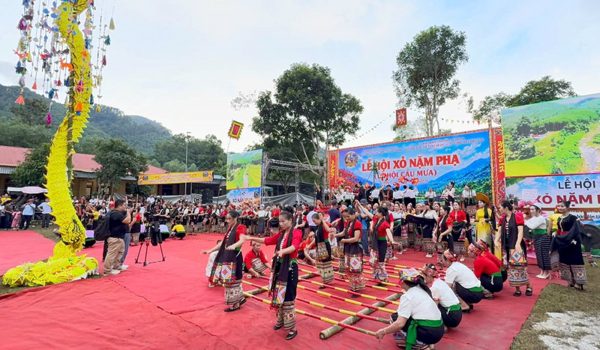 Xỏ Nặm Phạ “trở về” với bản