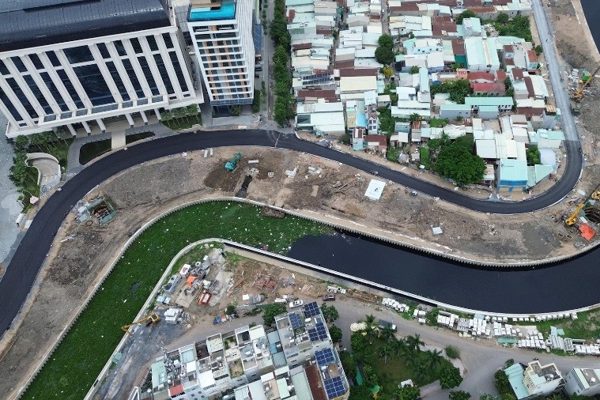Xóa cảnh nhếch nhác, TPHCM thông xe 1,4km đường ven kênh dự án 17.000 tỷ