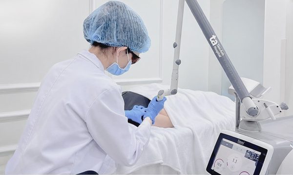 Xóa xăm nhiều lớp bằng laser có hết không?