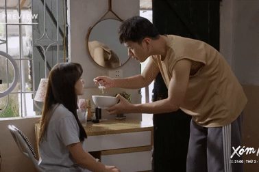 'Xóm nhỏ' tập 5: Phong bị bắt quả tang khi đang chăm sóc Trâm