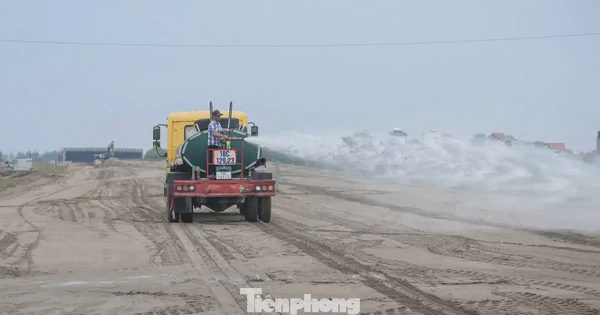 Xử lý khẩn cấp 'bão cát' mịt mù trên công trường cao tốc Ninh Bình - Hải Phòng