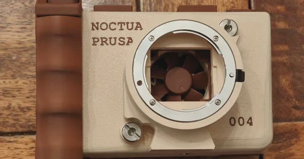 Xuất hiện camera 'độc lạ' dùng quạt PC để tản nhiệt