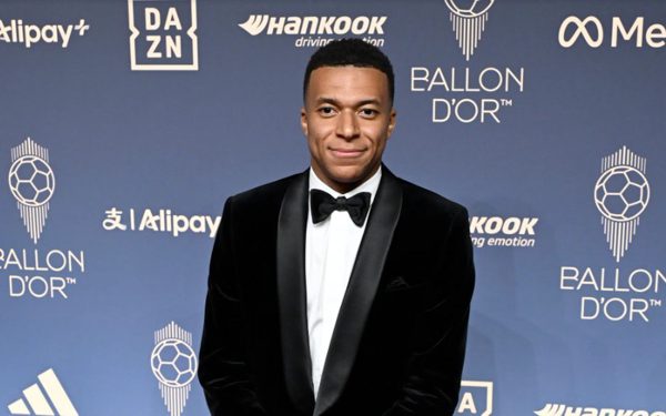 Xuất hiện đoạn video 'minh oan' cho Mbappe vụ thiếu lịch sự với Kane