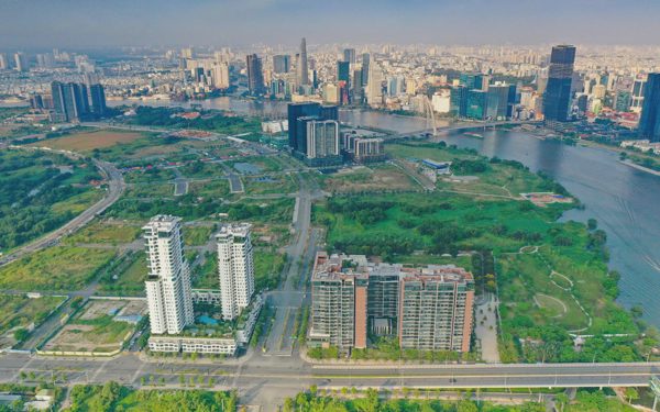 Xuất hiện doanh nghiệp bất động sản có khoản vay nghìn tỉ với lãi suất lên gần 16%