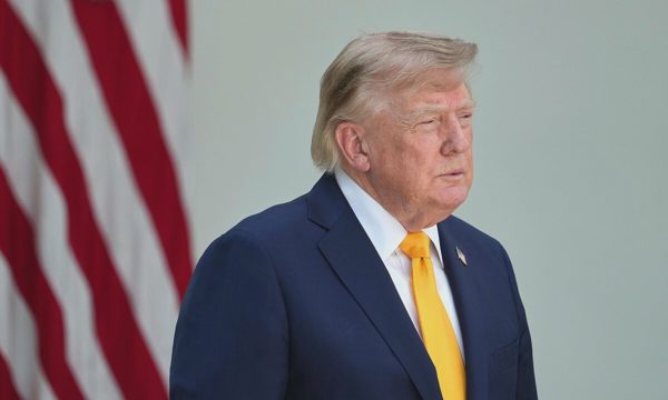 Xung đột Iran khiến tỷ lệ ủng hộ ông Trump xuống thấp chưa từng thấy