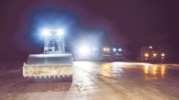 Xuyên đêm thi công các dự án hạ tầng