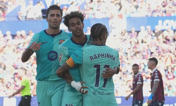 Yamal lập cú đúp trận thứ ba liên tiếp ở La Liga