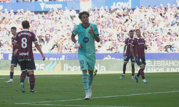 Yamal: 'Tôi xứng đáng với Quả Bóng Vàng'